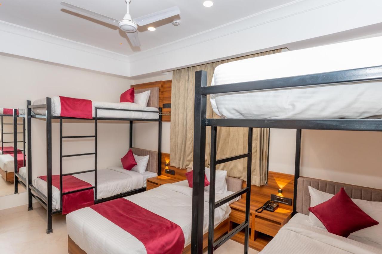 Raghunandan Palace - A Premier Boutique Stay, City Center & 500 Meters From City Railway Station Udaipur Esterno foto